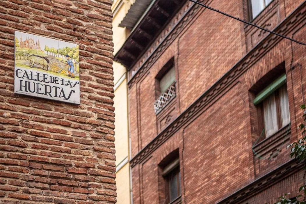 Calle Huertas Corazon By Regalatemadrid Kültér fotó